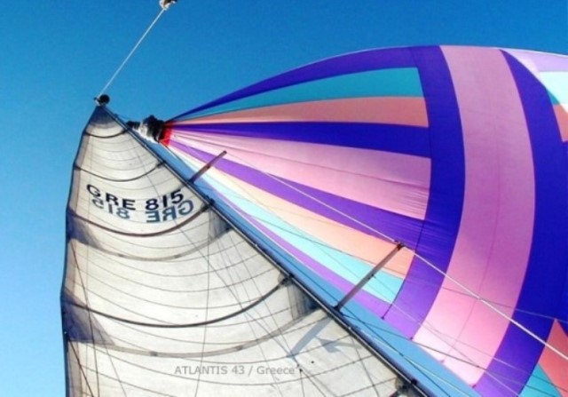 'Atlantis43' sailing with spinnaker